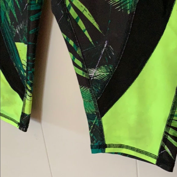 🌴 Tropical Palm tree yoga leggings XS Fabletics - Picture 7 of 7